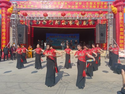 “灯映滹沱河，巳巳皆如意”  盂县梁家寨乡第八届河灯民俗文化活动周