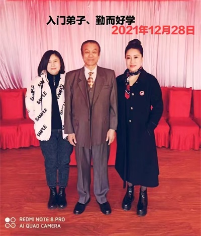 中国当代最美医生名中医——安飞