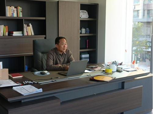 郭根成：以科学易学践行两会“传统文化创新传承”精神