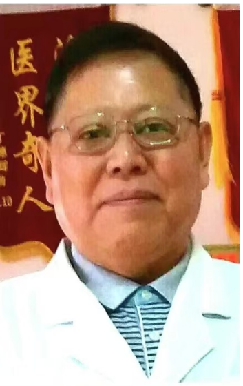 枝垂树老花香远——记身残志坚的退休院长贾谷良