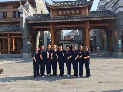 喜迎全国两会特别报道 最美名中医——唐珮翔