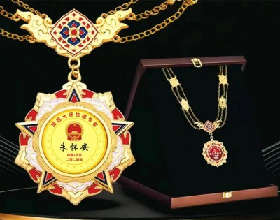 【全国两会重点推荐报道】中医药杰出贡献人物——朱怀安