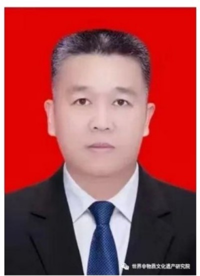 两会特别推荐 世界周易研究会-秘书長、世界天星派风水研究会-会長、中国周易专家委员会-会長 段云中