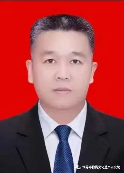 世界周易研究会秘书長&nbsp;&nbsp;世界天星派风水研究会---会長&nbsp;&nbsp;中国周易专家委员会---会長&nbsp;&nbsp;段云中